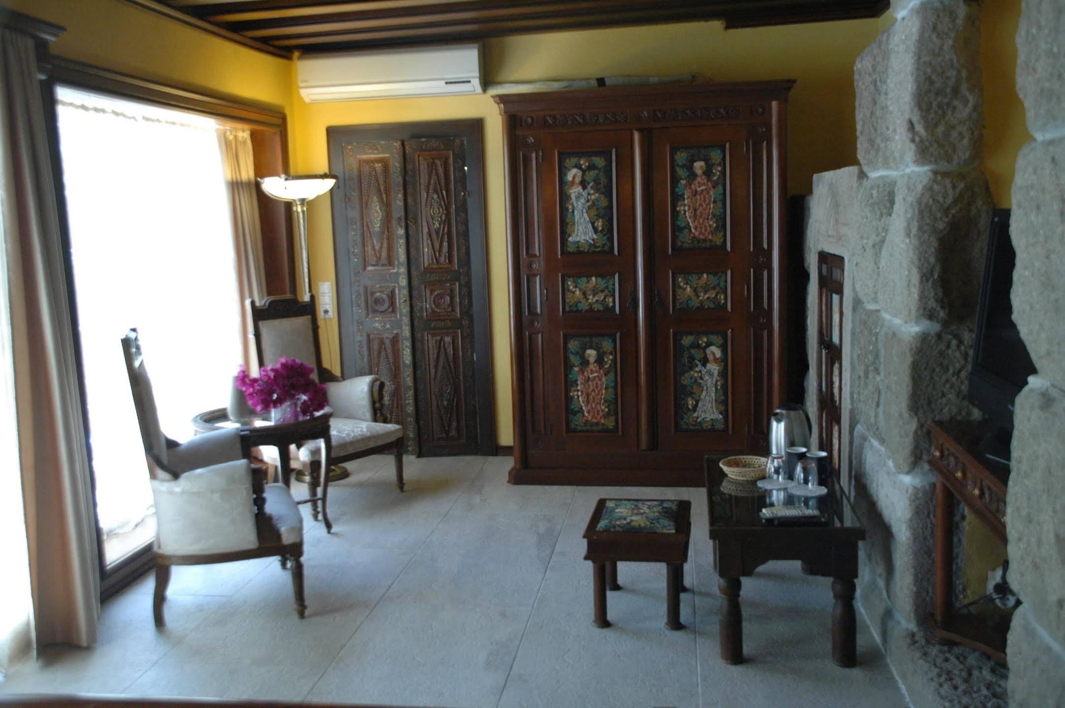 Villa Oliva Butik Hotel Konacik Eksteriør bilde